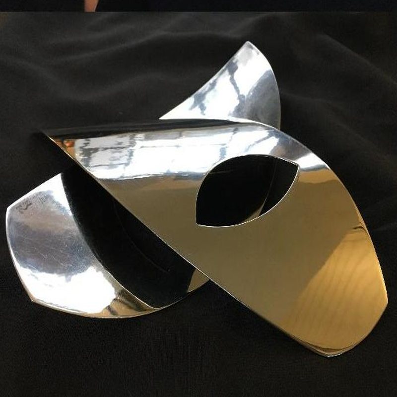 Mirror-polished Leaf Salad Servers, Carrol Boyes Fine Art